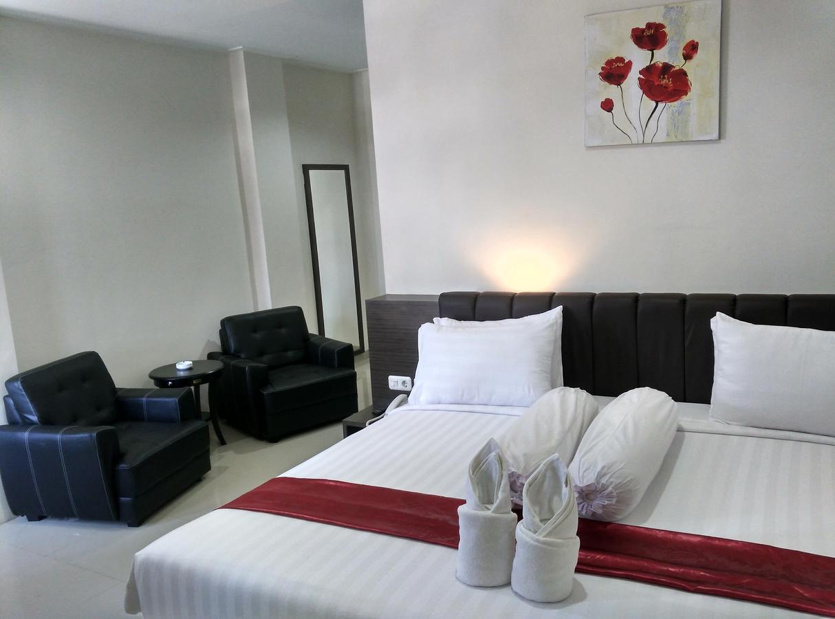 Grand Indobaru Hotel Selatpanjang Extérieur photo