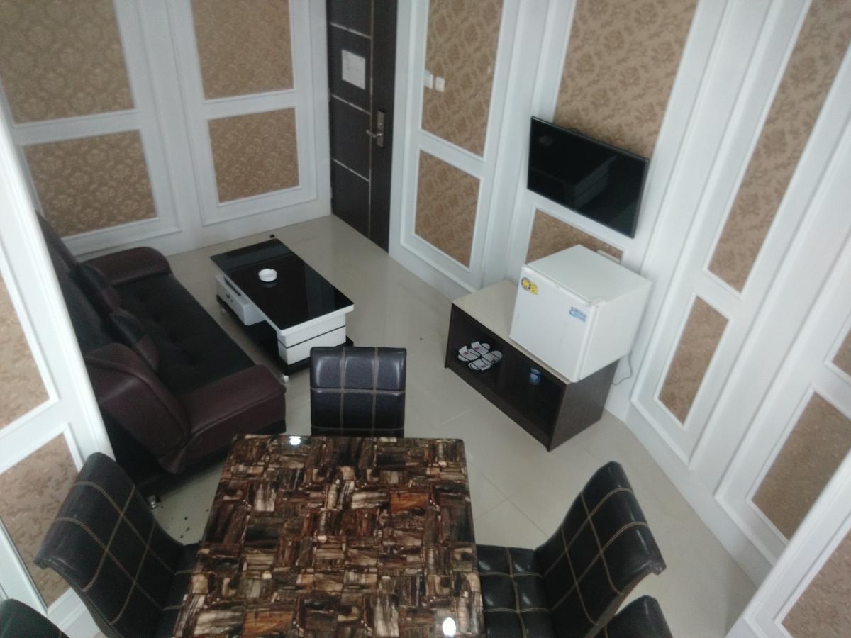 Grand Indobaru Hotel Selatpanjang Extérieur photo