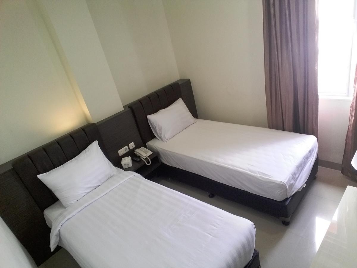 Grand Indobaru Hotel Selatpanjang Extérieur photo