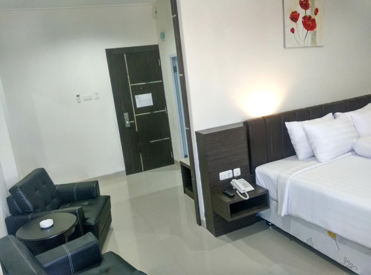 Grand Indobaru Hotel Selatpanjang Extérieur photo