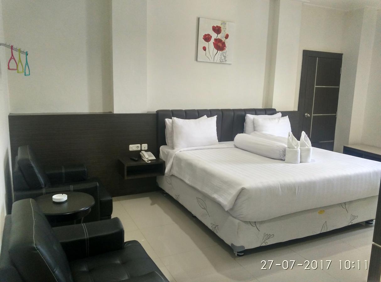 Grand Indobaru Hotel Selatpanjang Extérieur photo