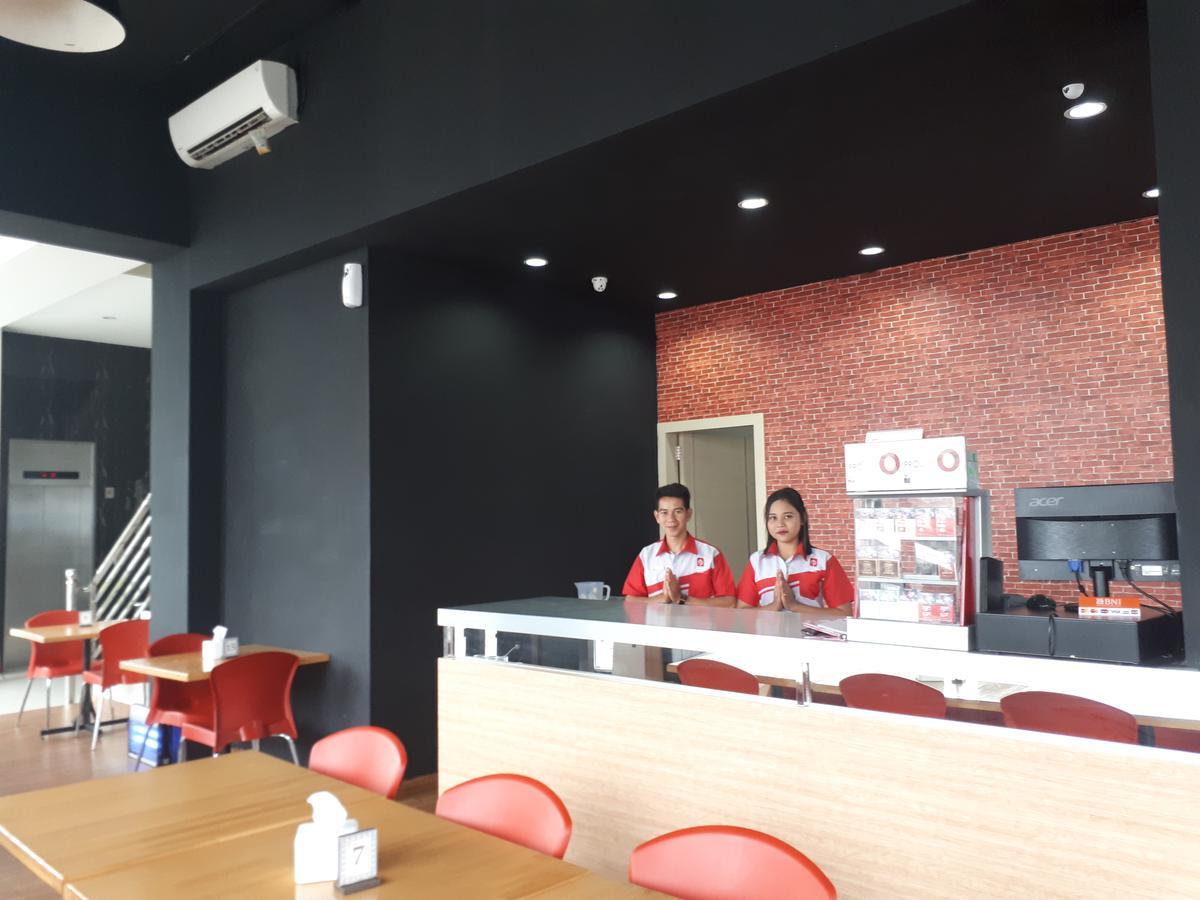 Grand Indobaru Hotel Selatpanjang Extérieur photo
